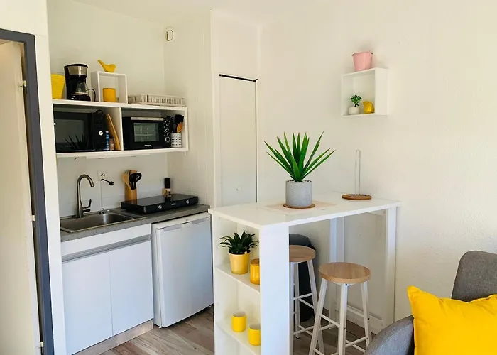 شقة Super ! Terrasse, Clim, Parking, 2min Plage. *
